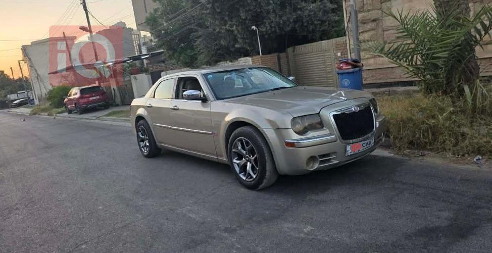 كرايسلر 300